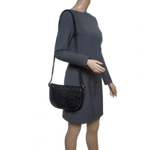 Coach Handbags - Coach 6842 Signature Black Shoulder or Crossbody Convertible Bag Purse Vintage